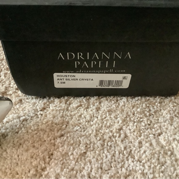 NWB Adrianna Papell Houston Silver Crystals Sling Back Pumps, size 7.5M - Picture 9 of 9